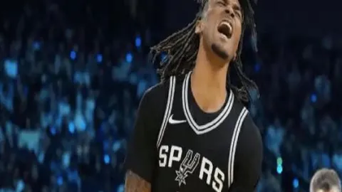 他实至名归，再获意甲最佳主帅殊荣：欧梦再续